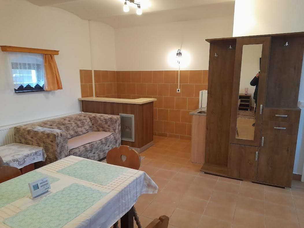 Kapolna Vendeghaz Apartment Kerkaskapolna ภายนอก รูปภาพ